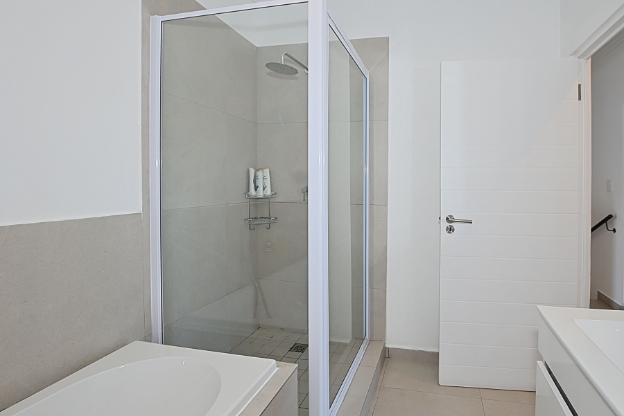 3 Bedroom Property for Sale in Sandown Western Cape